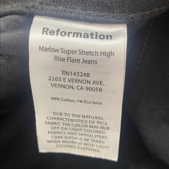 NWT REFORMATION Marlow Super Stretch High Rise Flare
Jeans - Picture 8 of 10